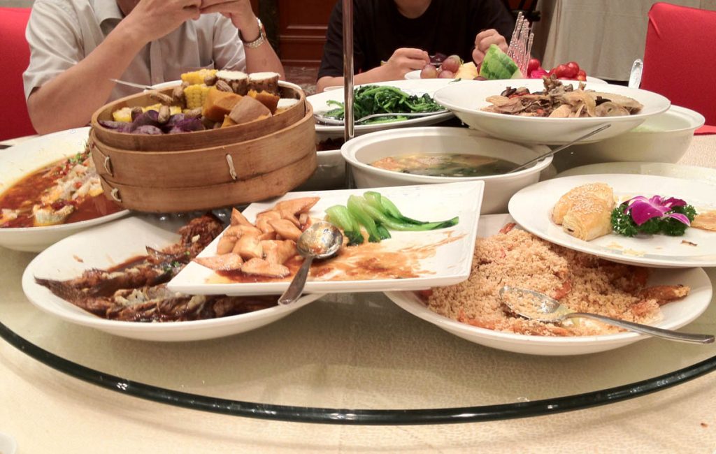 7: Look and See… (Teil V – Bankettessen)